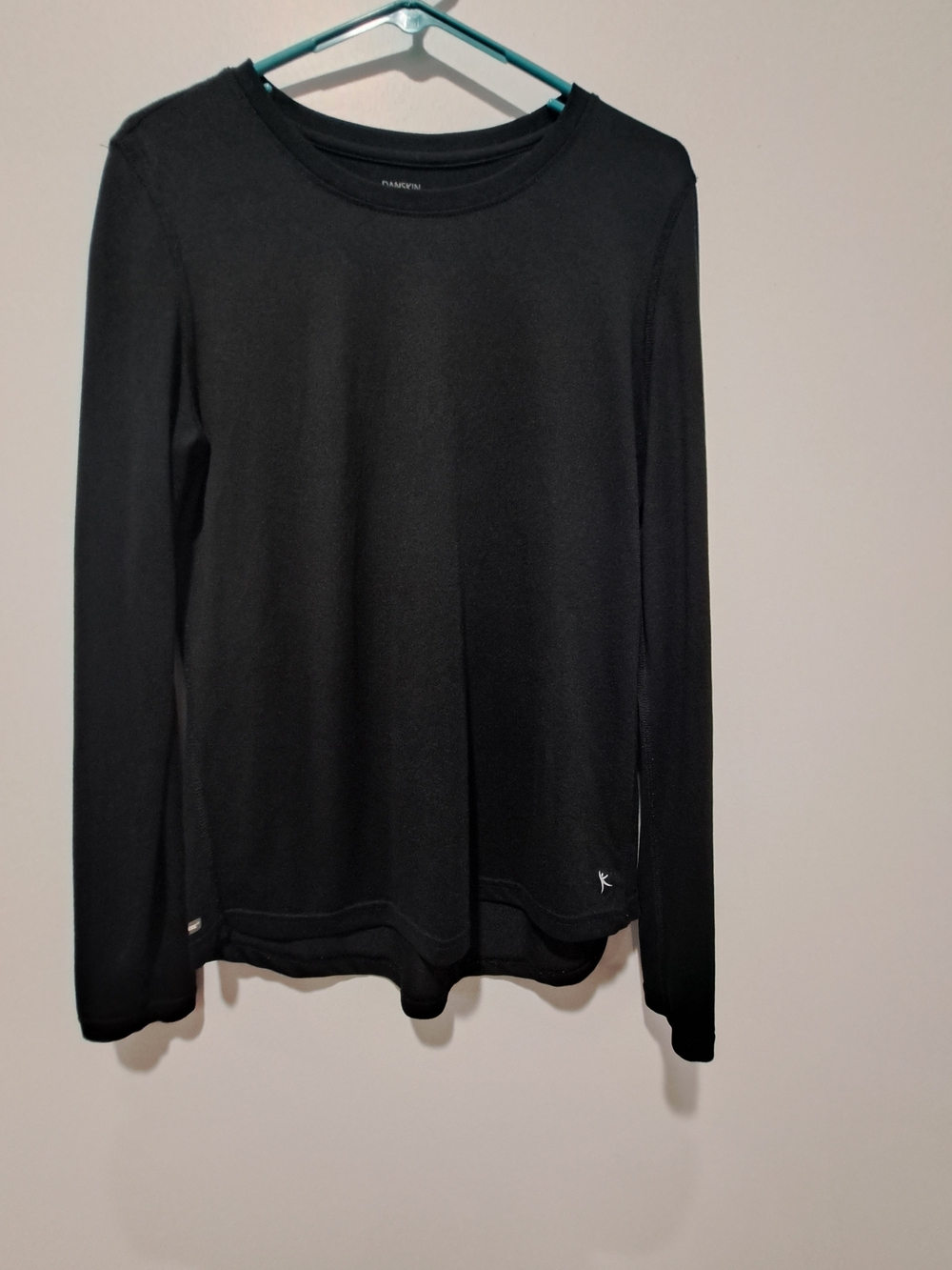 Women's Black Long-Sleeve Dry Fit Shirt